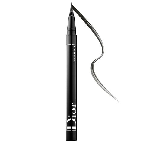 dior line 1|Dior on stage liquid eyeliner.